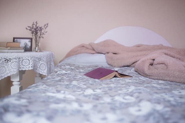 Comment personnaliser un lit transformable pour votre intérieur